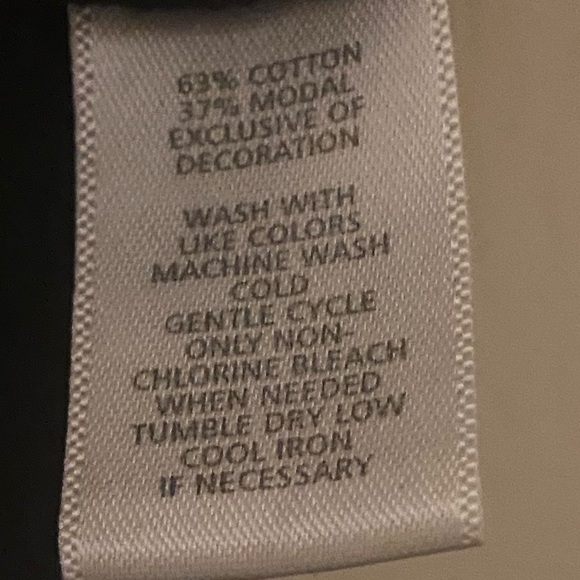 Ann Taylor Loft basic black ruffle neckline short sleeve top. - Picture 6 of 6